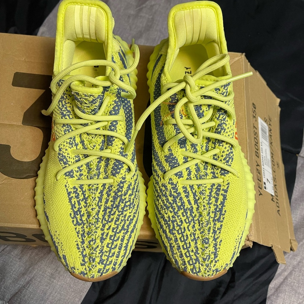 Yeezy boost size 7